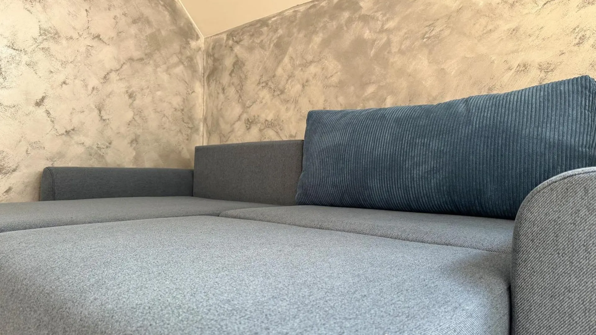 Artistic Apartment For 4 Guests In 布尔加斯