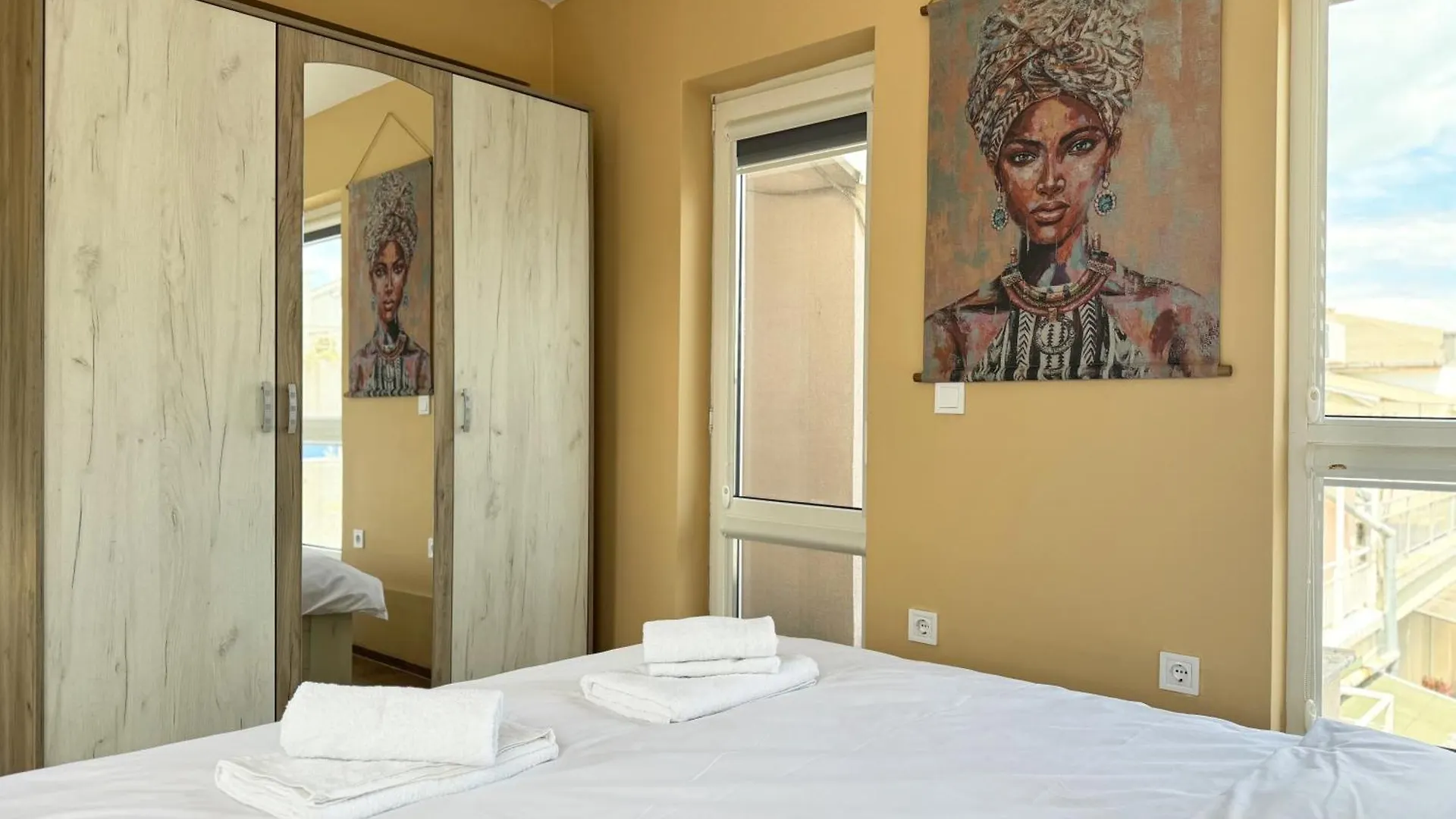 Artistic Apartment For 4 Guests In 布尔加斯 0*,
